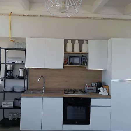 לינה וארוחת בוקר Casa Al Mare Luxury 3*